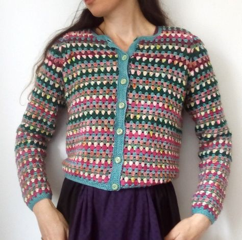 Crochet Granny Stripe Cardigan Free Pattern, Granny Stripe Cardigan Pattern Free, Granny Stripe Sweater, Granny Stripe Cardigan, Vintage Cardigan Pattern, Crochet A Vest, Crochet Cardigan Outfit, Cardigan Outfit Ideas, Vest Tutorial