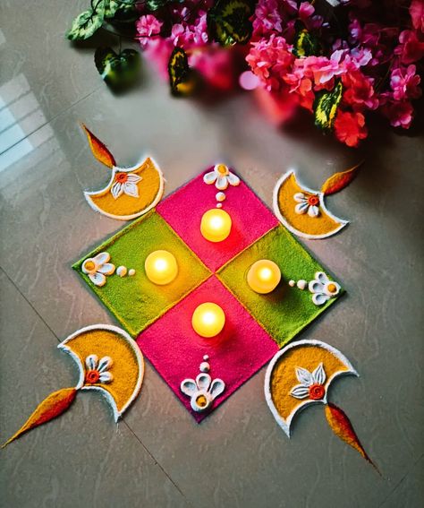 Rangoli Designs For Ganesha Festival, Chhoti Diwali Rangoli Design, Best Rangoli Designs For Diwali Creative, Easy Rangoli Diwali Designs, Rangoli Designs Very Easy, Easy Unique Rangoli Designs, Diwali Simple Decoration, Easy Diwali Rangoli Ideas, Diwali Rangoli Designs Simple And Easy