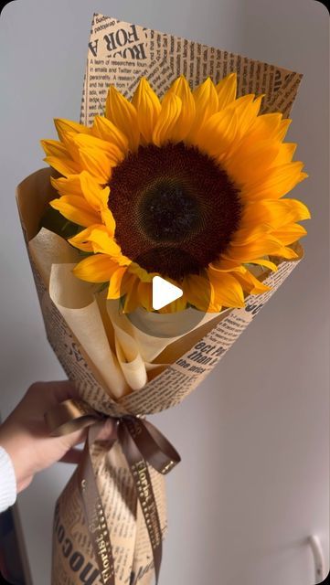 How To Make Bouquet Wrap Step By Step, Wrapping Flowers, Wrap Flowers, Diy Bouquet Wrap, Wrapping Tutorial, Sheets Of Paper, Bouquet Wrap, How To Wrap Flowers, September 7