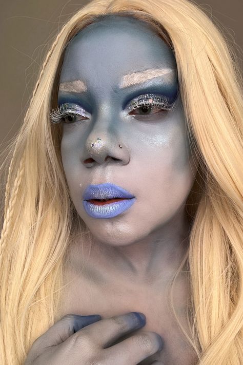 Abominable snow Wo man #snowman #abominable #cold #snowy #makeuplook Abominable Snowman Costume, Heat Miser, Snowman Costume, Snow Woman, Abominable Snowman, Rainbow Makeup, Christmas Shows, Idea Board, Costume Makeup