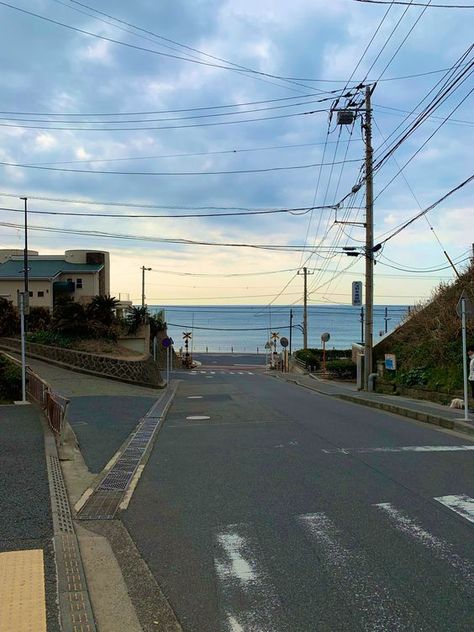 Japan Beach, Beach Road, Japan Aesthetic, Aesthetic Japan, Kamakura, Japanese Aesthetic, City Aesthetic, Pretty Places, Scenery Wallpaper