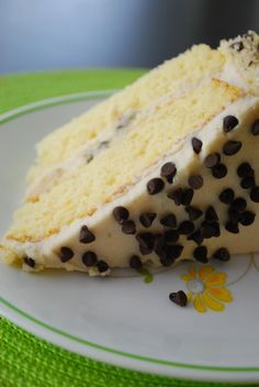 Chocolate Chip Cookie Dough Cake « Oh my word!! Vanilla Box Cake Mix Recipes, Chocolate Chip Cookie Dough Cake, Cookie Dough Cake, Belgium Chocolate, Chocolate Chip Cookie Dough, French Vanilla, Yummy Sweets, How Sweet Eats, Chocolate Chip Cookie