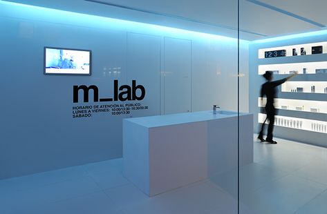 mesoestetic lab store on Behance Laboratory Design, Futuristic Interior, Cover Style, Design Lab, Pop Up Store, Retail Display, Office Interior Design, Retail Design, Exhibition Design