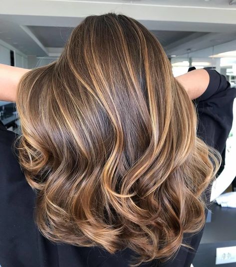 Blended Caramel Highlights, Lowlights For Brunettes Caramel, Caramel Lowlights, Caramel Blonde Highlights, Brunette With Caramel Highlights, Lowlights Balayage, Hair Stripes, Jumbo Braiding Hair, Brunette Hair With Highlights