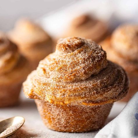 Easy Cruffins: Croissant muffins, simplified! -Baking a Moment Cruffin Recipe, Proper Tasty, Puff Pastries, Low Carb Diets, Puff Pastry Recipes, Flaky Pastry, Muffin Recipe, French Cooking, Leaky Gut