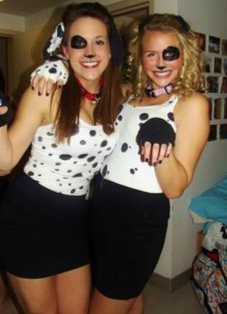 Diy Dalmatian costume                                                                                                                                                                                 More Diy Dalmatian Costume, Dalmation Costume, Easy College Halloween Costumes, Dalmatian Costume, Costumes College, Diy Costumes Women, Halloween Costume Idea, Homemade Halloween Costumes, Hallowen Costume