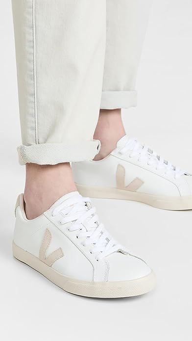 Veja Women Esplar Sneakers White Veja Dekkan Outfit, Veja Women, Veja Esplar, Veja Shoes, Paris Style, Veja Sneakers, Shoe Last, Winter Sneakers, Unisex Shoes