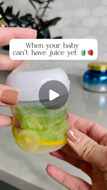 Moni Pena on Instagram: "If you baby cant have juice yet #momhacks #momhack #fruitjuice #flavoredwater #kids #baby #toddler #moms #dads #parents #momtok #lifehacks #momtricks #momtipsandtricks" Baby Juice Recipes, Baby Smoothie, Mucus In Stool, Fruit Water Bottle, Pregnancy Preparation, 11 Month Old Baby, Hydrating Foods, 7 Month Old Baby, Signs Of Dehydration