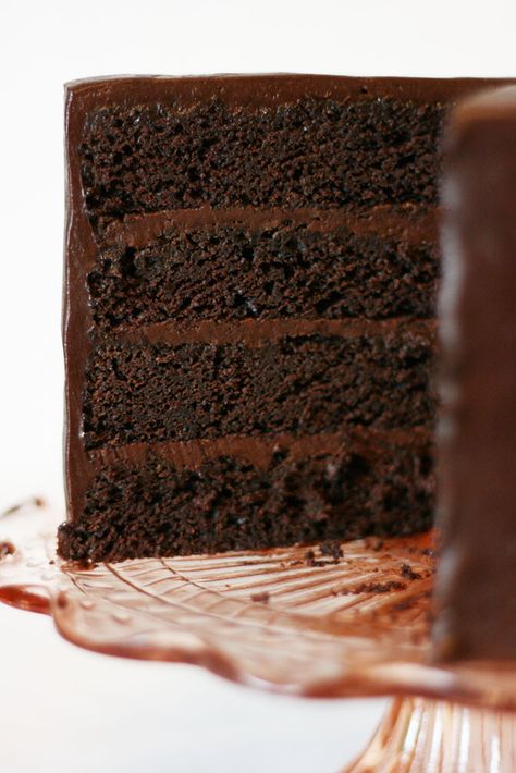 Mud Cake Recipes, Perfect Chocolate Cake, Coconut Dessert, American Chocolate, Chocolate Mud Cake, Sour Cream Cake, Mud Cake, Brownie Cookies, Chocolate Frosting