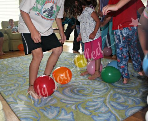 Balloon stomp game Define game area (boundary) Tie balloon to each ankle, stomp other balloons & protect your own.. Last balloon wins. Ping Pong Toss, Kids Church Games, Balloon Pop Game, Big Little Sorority Shirts, Big Little Sorority, Pop Game, Balloon Games, Family Vacation Tshirts, Reunion Games