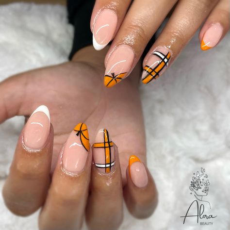 Fall Nail French Tips Autumn, French Tip Pumpkin Nails, Fall Season Nails French Tip, Autumn Nails French Tips Square, Pumpkin French Tip Nails, Simple Pumpkin Nails, Thanksgiving Nails Almond, Fall Nails French Tip, French Fall Nails