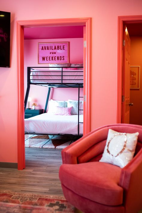 Bachelorette Air Bnb, Air Bnb Bachelorette Party, Airbnb Theme Ideas, Bachelorette Bedroom, Bachelorette Party House, Bachelorette House, Bachelorette Airbnb, Unique Bachelorette Party Ideas, Unique Bachelorette Party