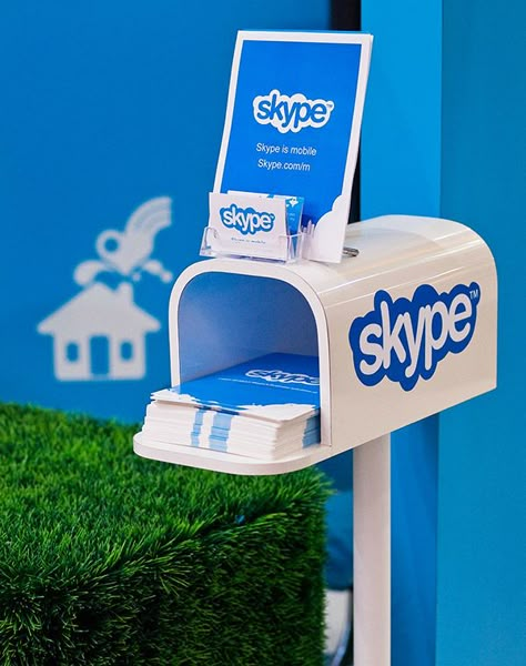 Skype exhibition at Communication Asia on Behance Community Installation, Experiential Activation, Booth Design Exhibition, Experiential Marketing Events, Creative Booths, Event Booth Design, Corporate Event Design, Interactive Exhibition, Event Booth