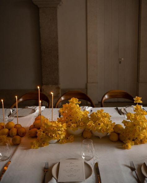 Tablescape Candles, Shanghai Wedding, Gorgeous Tablescapes, Flower Aesthetics, Katie White, Tablescape Wedding, Sicily Wedding, Table D Hote, Table Scape