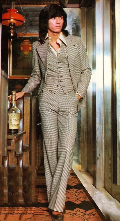 70s Style Men, 60s Mens Fashion, 70s Fashion Men, 70s Mens Fashion, Moda China, Japanese Mens Fashion, 70s Men, Disco Fashion, 60s 70s Fashion