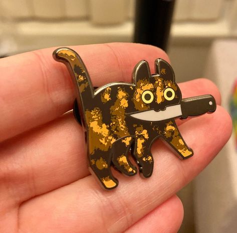 Custom Coins, Metal Butterfly, Cool Pins, Warrior Cat, Cute Little Drawings, Metal Pins, Hard Enamel Pin, Custom Keychain, Cute Pins