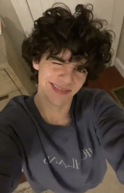 Jack Dylan Grazer, Hair