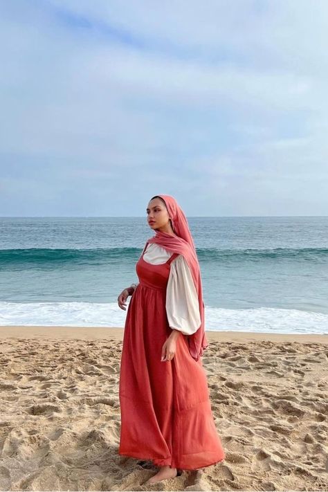 Beach Hijab Outfit Ideas, Modest Summer Outfits Muslim, Summer Outfits Muslim, Aesthetic Muslim Outfits, Hijabi Fashion Summer, Modest Outfits Muslim, Outfits Muslim, Afrocentric Fashion, Modest Summer Outfits