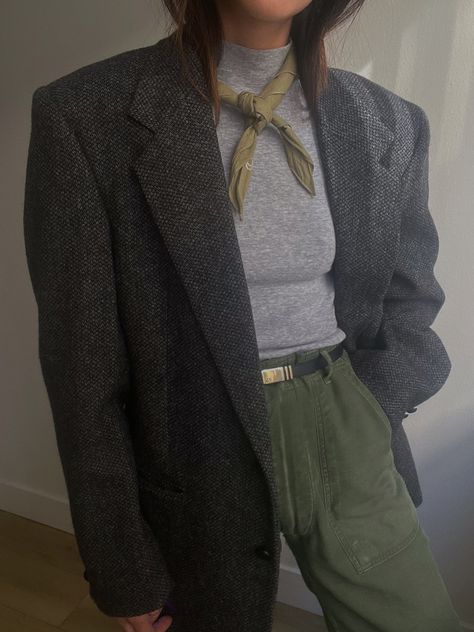 "Vintage 90s Boyfriend Blazer in Gray| 100% Wool | Blazer Jacket | Minimalist Style Size: not marked but fits like a Medium/Large Model is a size xsmall and is pictured wearing what fits like a large- fits perfectly- super on trend. Perfect to style with shorts in Summer and denim in Winter and Fall.   Color: gray 100% Wool Measurements: armpit to armpit 20\" shoulder to shoulder 16\" sleeve length 23\" Shoulder to bottom 29\" Condition: Excellent vintage condition  All Sales are final." Grandpa Blazer Outfit, Fall Blazers For Women, Dark Grey Blazer Outfits For Women, Grey Blazer Outfit Aesthetic, Gray Wool Blazer Outfit, Tweet Blazer Outfit, Oversized Wool Blazer, 90s Blazer Outfit, Dark Grey Blazer Outfit