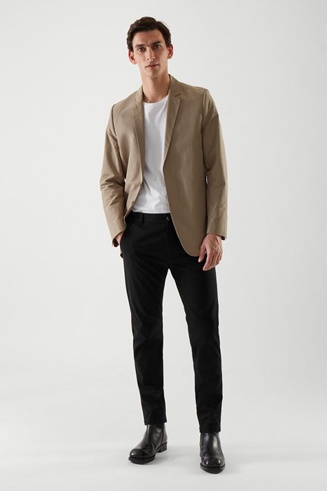 Cos Outfit, Mens Work Outfits, Blazer Outfits Men, Mens Business Casual Outfits, Tan Suit, Blazer Outfits Casual, Mens Fashion Blazer, Smart Casual Men, Dad Fashion