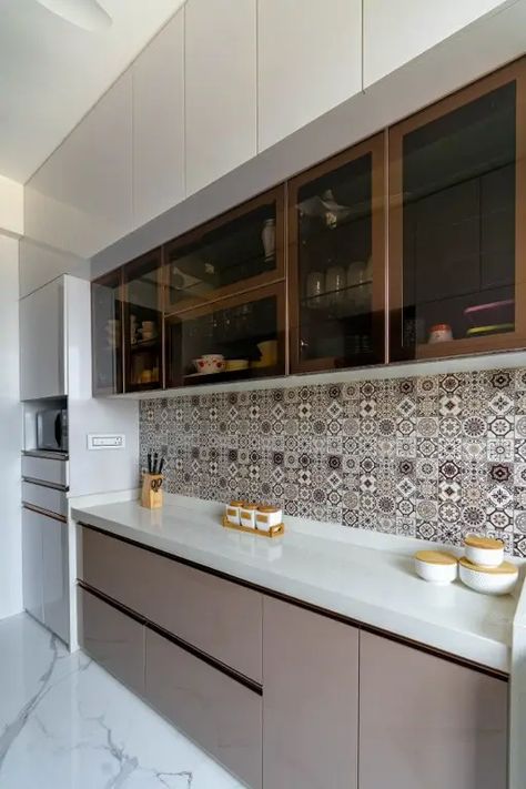 Indian Contemporary Kitchen Designs, One Side Kitchen Cabinet Design, Indian Kichen Desine, Kitchen Trolley Ideas Indian, Small Modular Kitchen Ideas, Kitchen Crockery Unit Design, Indian Kitchen Ideas, Small Kitchen Interior Ideas, Kitchen Ideas Indian