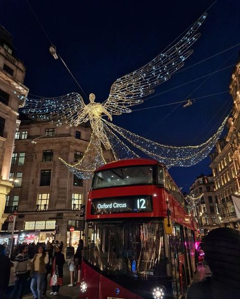 Oxford Street Christmas Lights, New Years London, Working In London, British Christmas Aesthetic, Happy Blessed New Year, London New Years Eve, London Christmas Aesthetic, New Year In London, Christmas British