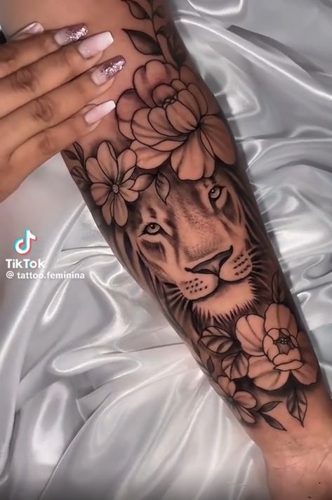 Lioness Tattoo For Women Forearm, Leo Forearm Tattoo Women, Lion Tattoo For Women Forearm, Lion Forearm Tattoo Women, Lioness Tattoo Design For Women, Cool Animal Tattoos, Lion Arm Tattoo, Minnie Tattoo, Lion Forearm Tattoos