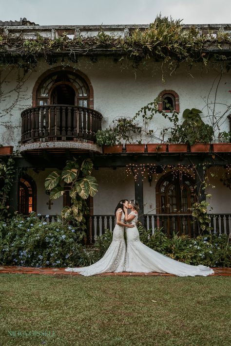 Mexican Lesbian Wedding, Mexican Wedding Aesthetic, Rainforest Wedding, Puerto Rico Wedding, Wedding In Puerto Rico, Fall Wedding Color Schemes, Lgbtq Wedding, Lesbian Wedding, Fall Wedding Colors