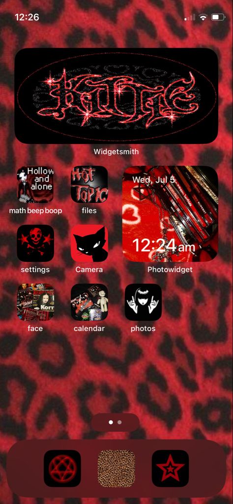 Mall Goth App Icons, Mall Goth Wallpaper Iphone, Mall Goth Icons, Goth Homescreen, Mall Goth Wallpaper, Goth Stores, Y2k Mall Goth, Home Lock Screen, Goth Wallpaper