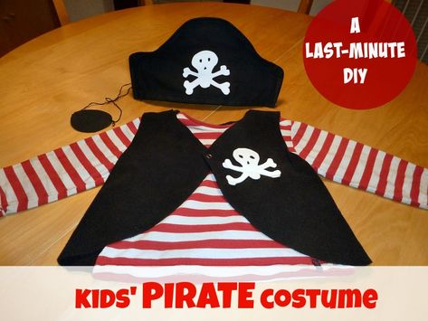 DIY pirate costume for kids - If your kid still hasn't got a Halloween outfit, this tutorial might give you an easy idea for a last minute DIY PIRATE costume! Diy Knight Costume, Diy Pirate Costume For Kids, Diy Pirate Costume, Pirate Pattern, Halloween Costumes Kids Homemade, Homemade Pirate Costumes, Diy Costumes Kids Boys, Pirate Costume Kids, Pirate Girl Costume