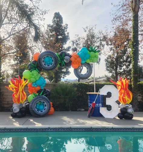 Monster truck, Dirty 3rd birthday!! 🚛 #balloontip #balloonartist #ballooondecor #balloondecorations #balloondecorideas #balloondecorations … | Instagram Monster Truck Cricut, Monster Truck Balloon Decor, Monster Truck Party Balloons, Monster Truck Birthday Balloon Arch, Monster Jam Balloons, Monster Truck Birthday Balloons, Megalodon Monster Truck Birthday Party, Monster Truck Birthday Backdrop, Megladon Monster Truck Birthday Party