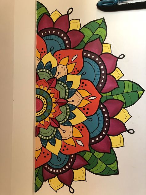 Drawings For Home Decor Wall Art, Wall Mandala Art Ideas, Mandala For Wall Painting, Mandala Drawing Wall Art, Mandala Design For Wall, Mandala Drawing Canvas, Doodle Art For Wall Painting, Doodling On Wall, Simple Wall Mandala Painting