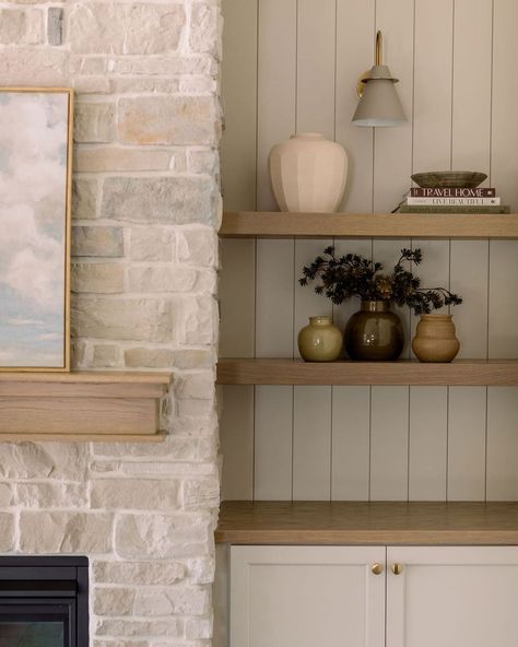 Black Birch Homes on Instagram: “Sunday #shelfie . . . . . 📸 @brookepavelphotography #howwedwell #currentdesignsituation #interiorlovers #interior_and_living…” Natural Wood Built Ins Living Room, Media Wall Shelves, Black Birch Homes, Shelves Around Fireplace, Bookshelves Around Fireplace, Media Shelves, Built In Around Fireplace, Painted Brick Fireplaces, Home Wet Bar