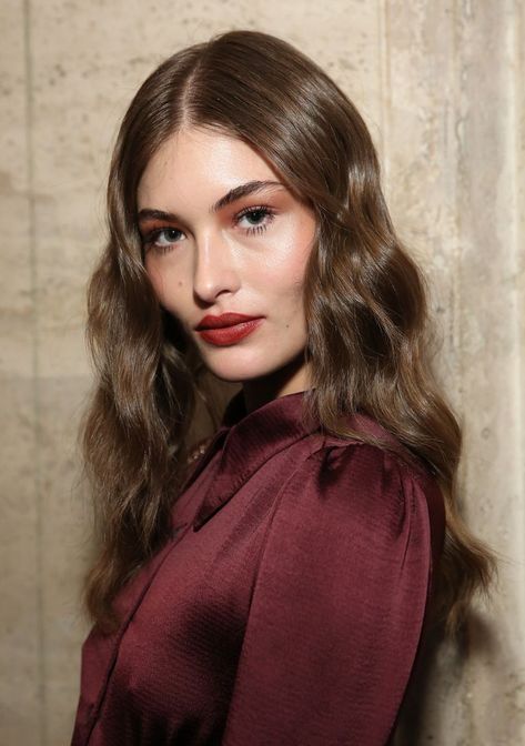 70s Style Icons, Burgundy Makeup Look, Burgundy Makeup, Tresemme Keratin Smooth, Fall Makeup Trend, Blue Mascara, Maybelline Color Sensational, Grace Elizabeth, Shoulder Hair