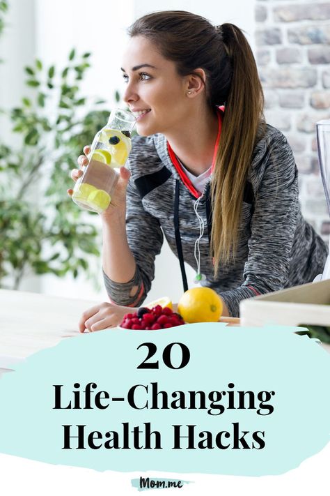 20 Life-Changing Health Hacks: Resolving to live a healthier life doesn't have to mean a complete lifestyle overhaul. Instead, try some of these health hacks to improve on what you're already doing right. Health Resolutions, Health Insurance Humor, Healthy Weeknight Meals, Health And Wellness Quotes, Health Hacks, Healthy Advice, Healthy Oils, Health Breakfast, Living A Healthy Life