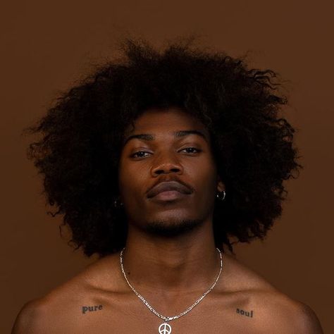 Varis🇩🇲🇻🇮 on Instagram: "Sincerely, Jervaris Hendrix. @smoothxstudios" Afro Hair Portrait, Jervaris Hendrix Aesthetic, Small Afro Men, Black Man Afro Hairstyles, Black Men With Afros, Mens Afro Hairstyles, Man Looking Up Reference, Afro Men Hairstyles, Black Men Afro Hairstyles