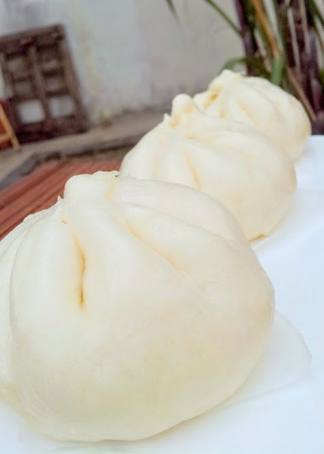 Bau Buns Pork, Bao Photography, Vegan Buns, Bao Zi, Steam Buns Recipe, Steam Buns, Steamed Pork Buns, Pork Bun, Meat Bun