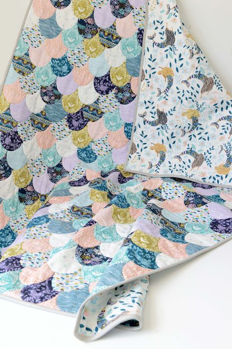 Fabric is from Siren Song collection by Hawthorne Supply Co. Clamshell Quilt, Mermaid Quilt, Siren Song, Mermaid Painting, Vintage Mermaid, Indie Sewing Patterns, Girls Quilts, Quilting For Beginners, Patchwork Quilt