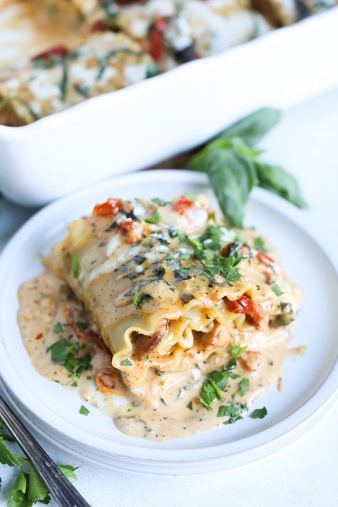 Marry Me Chicken Pasta (Lasagna Roll Ups) - Seasoned to Taste Chicken Lasagne Roll Ups, Garlic Chicken Lasagna Roll Ups, Pesto Chicken Lasagna Roll Ups, White Lasagna Roll Ups, Rolled Up Lasagna Recipe, Marry Me Lasagna, Marry Me Chicken Lasagna, Lasgna Roll Ups, Buffalo Chicken Lasagna Roll Ups