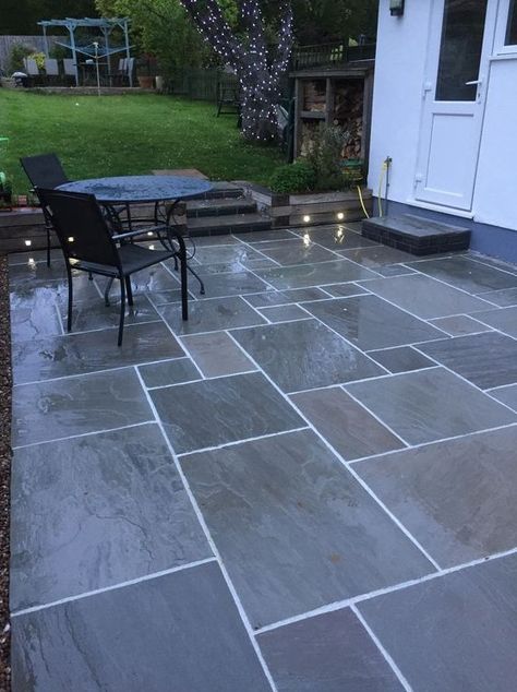 Small Patio Ideas Townhouse, Patio Ideas Townhouse, Outdoor Tile Patio, Stone Patio Designs, Small Patio Ideas, Porch Tile, Paver Designs, Outdoor Paving, Concrete Patio Designs