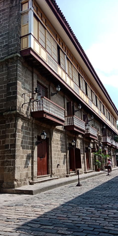 Old House In Philippines, Old Filipino Aesthetic, Intramuros Photoshoot, Old Philippines Aesthetic, Dlsu Manila Aesthetic, Intramuros Aesthetic, Historical Philippines, Manila Aesthetic Night, Old Philippines