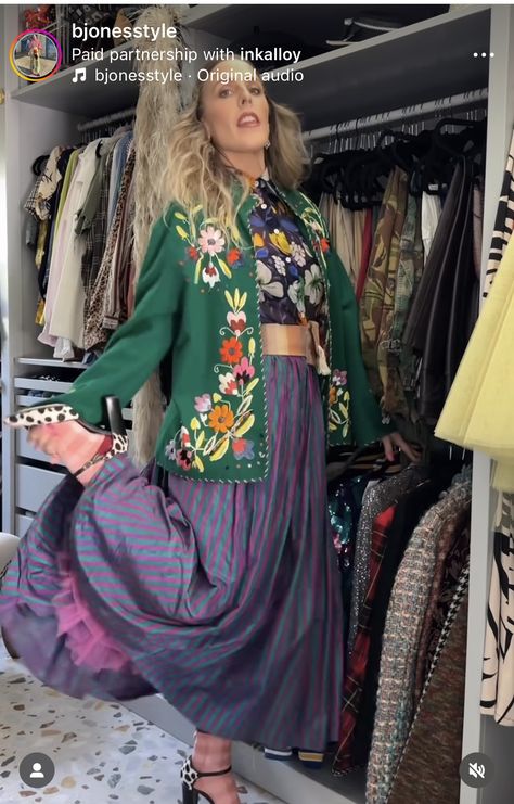 Eccentric Grandma, Hayden Core, Bohemian Fall Outfits, Fruits Fashion, Girlie Clothes, Eclectic Fashion Style, Floral Prints Fashion, Maximalist Fashion, Stylish People