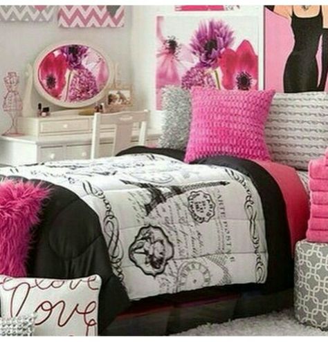 Teen Girl Bedroom Idea Eiffel Tower Bedroom, Paris Themed Bedroom Decor, Dorm Room Themes, Paris Room Decor, Paris Themed Bedroom, Paris Rooms, Paris Bedroom, Dormitory Decoration, Theme Bedroom