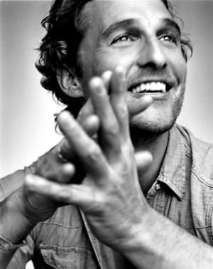 Matthew Mc Conaughey what a great smile. ماثيو ماكونهي, Jonathan Rhys Meyers, Shia Labeouf, Logan Lerman, Gemma Arterton, Ewan Mcgregor, Actrices Hollywood, Jeremy Renner, Bradley Cooper