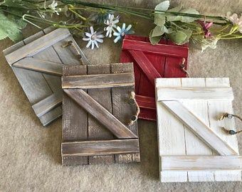 Ladder Bathroom, Farmhouse Barn Door, Farmhouse Country Decor, Mini Barn, Farmhouse Beads, Door Farmhouse, Towel Ladder, Wood Barn Door, Tiered Tray Diy