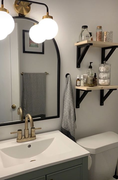 Bathroom Vanity Without Top, Small Bathroom Ideas Storage, Interior Design Bathroom, Bathroom Aesthetics, Organization Bathroom, Wallpaper Bathroom, Bathroom Paint, Bathroom Tile Ideas, Bathroom Aesthetic