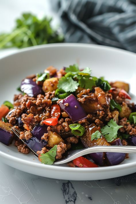 Chinese Eggplant With Ground Beef, Breakfast With Beef, Lunch With Eggplant, Cashew Beef Stir Fry, Eggplant Ground Turkey Recipes, Healthy Ground Beef Stir Fry, Eggplant Minced Meat Recipes, Ground Turkey Eggplant Recipes, Eggplant And Ground Turkey Recipes