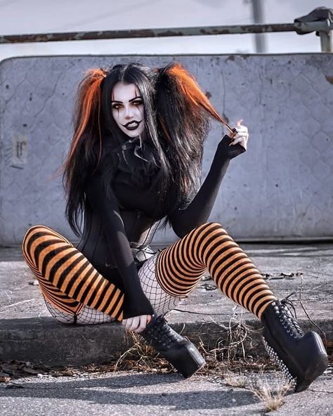 ollow us at @sacred.hell . . . . . . . . .  #gothic #gothgirl #alternativegirl #sacredhell #dark #witchy #altfashion #cosplay #gothgoth Zombie Make Up, Angelica Rose, Harley Quinn Halloween, Drag Make-up, Goth Women, Harley Quinn Cosplay, Goth Beauty, Foto Poses, Fantasias Halloween