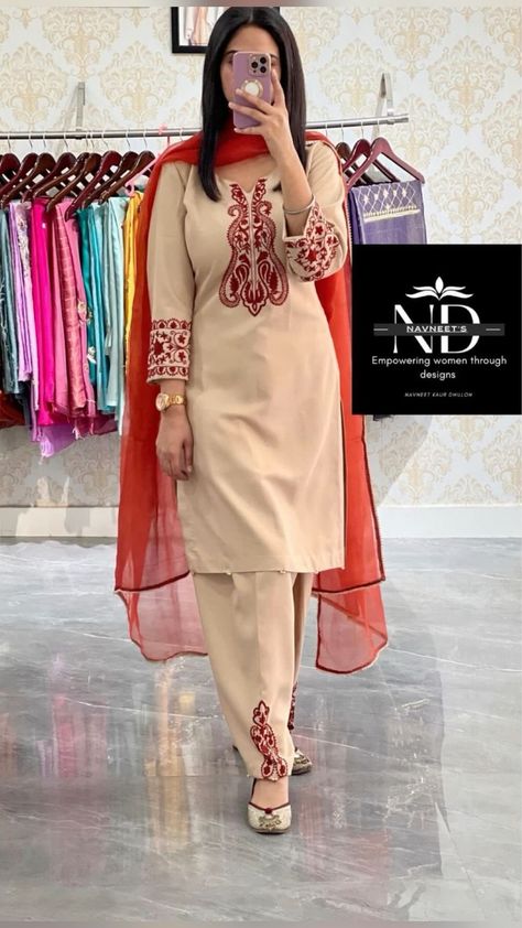 Designer Suits For Wedding, Punjabi Suit Design, Suits For Women Indian, Lace Suit, Embroidery Fashion Detail, Lace Dress Design, Fancy Suit, Latest Dress Design, Kurti Embroidery Design