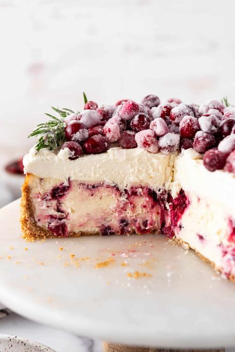 Cranberry Cheesecake Recipes, Cheesecake With White Chocolate, Desserts Fancy, Lush Desserts, Cranberry Cheesecake, Christmas Cheesecake, Chocolate Raspberry Cheesecake, Cinnamon Roll Cookies, Baking Stuff